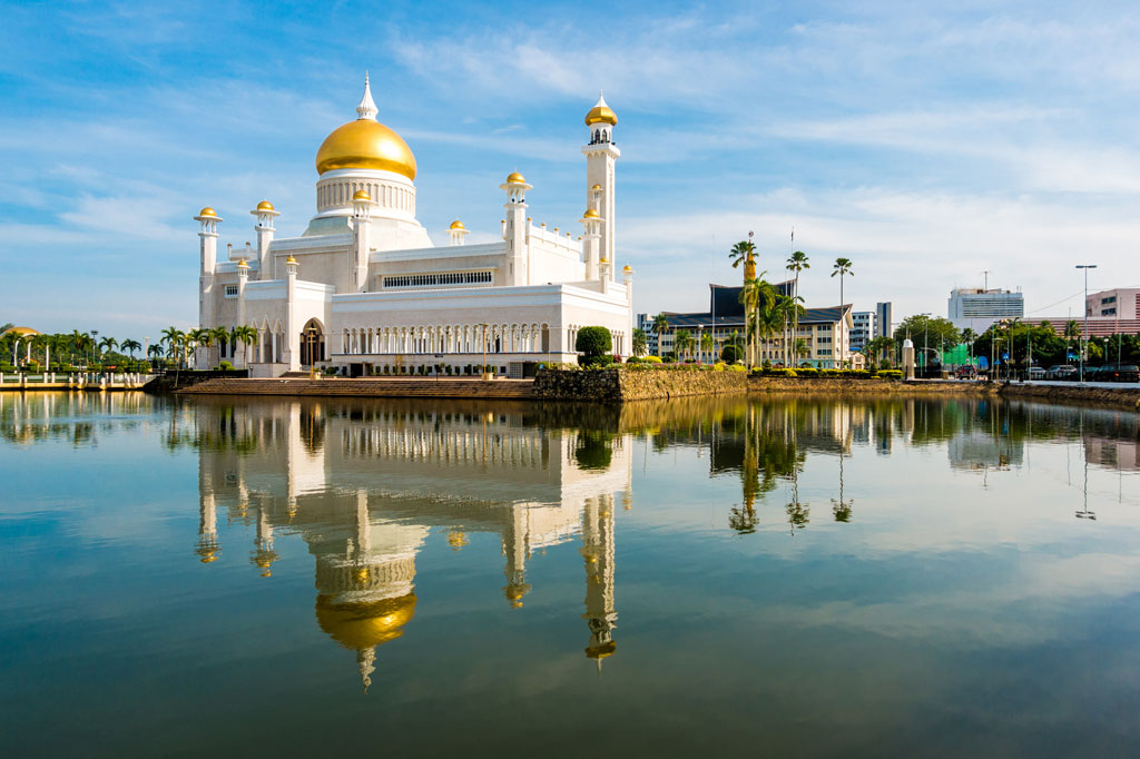 Sultan Omar Ali Saifuddin Mosque, Bandar Seri Begawan
